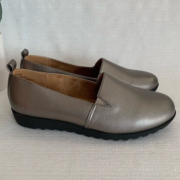 New Comfortview June Gunmetal Faux Leather Slip On Loafer Flats Woman’s 7W - Picture 5 of 13